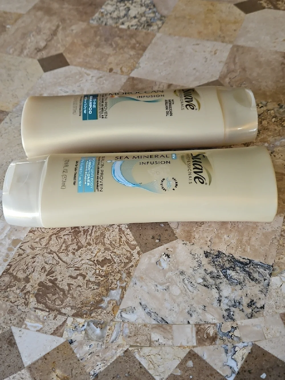 Suave Professionals Moroccan Sea Mineral Infusion Shine Shampoo Conditioner Lot